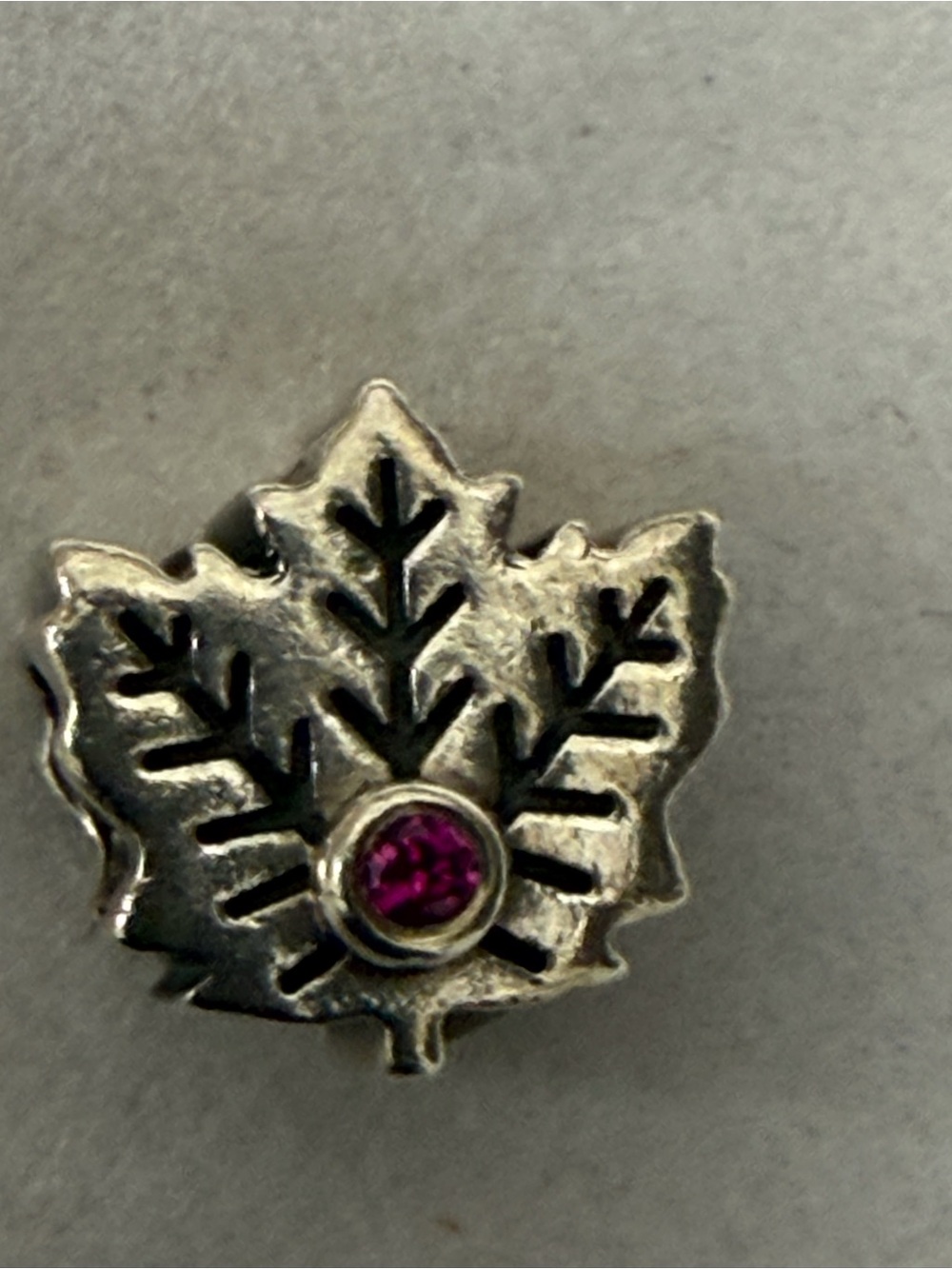Authentic PANDORA CANADA MAPLE LEAF Silver